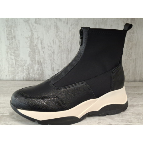 Дамски боти H001 черно